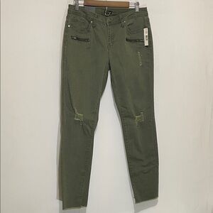 New Directions Olive Mid-rise Distressed Skinny Jeans 10R